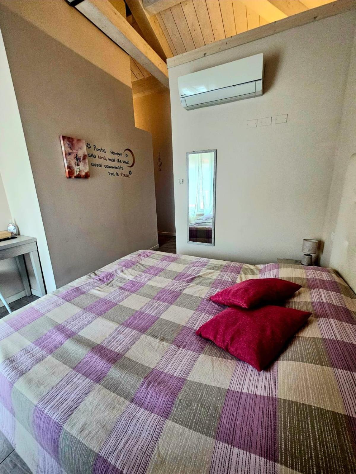 Luna City Ravenna Luaran gambar