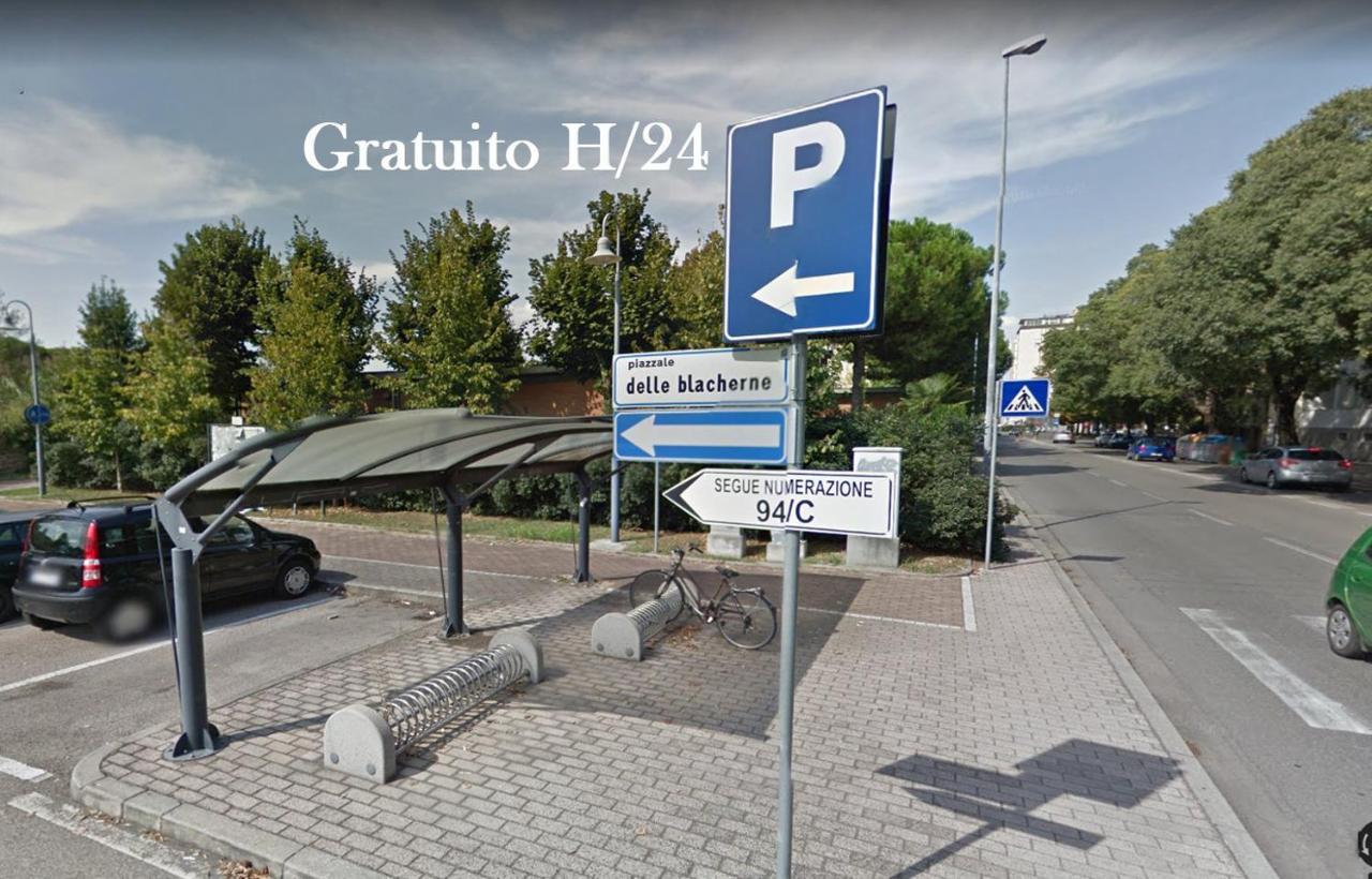 Luna City Ravenna Luaran gambar